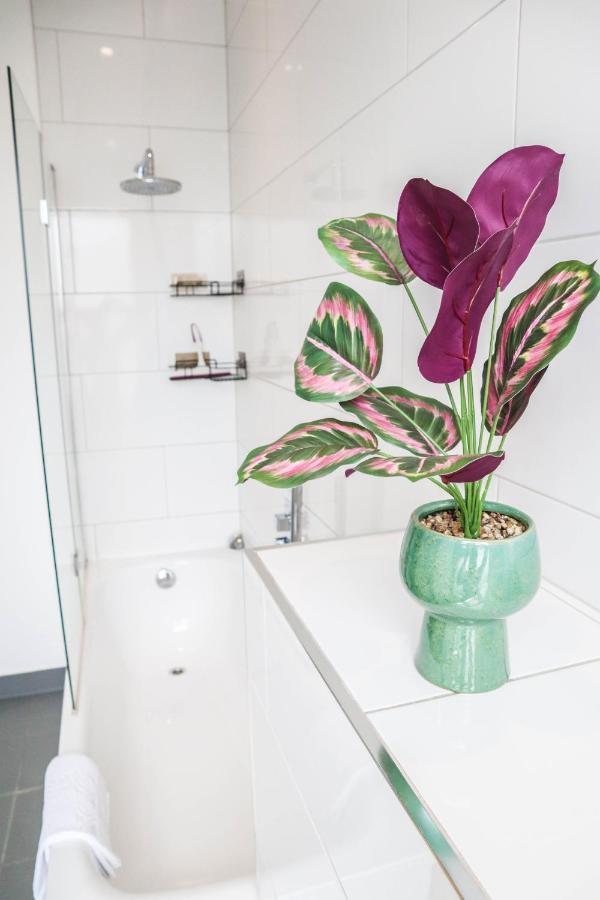 Modern & Spacious 1 Bedroom Clapham Junction Flat Londen Buitenkant foto