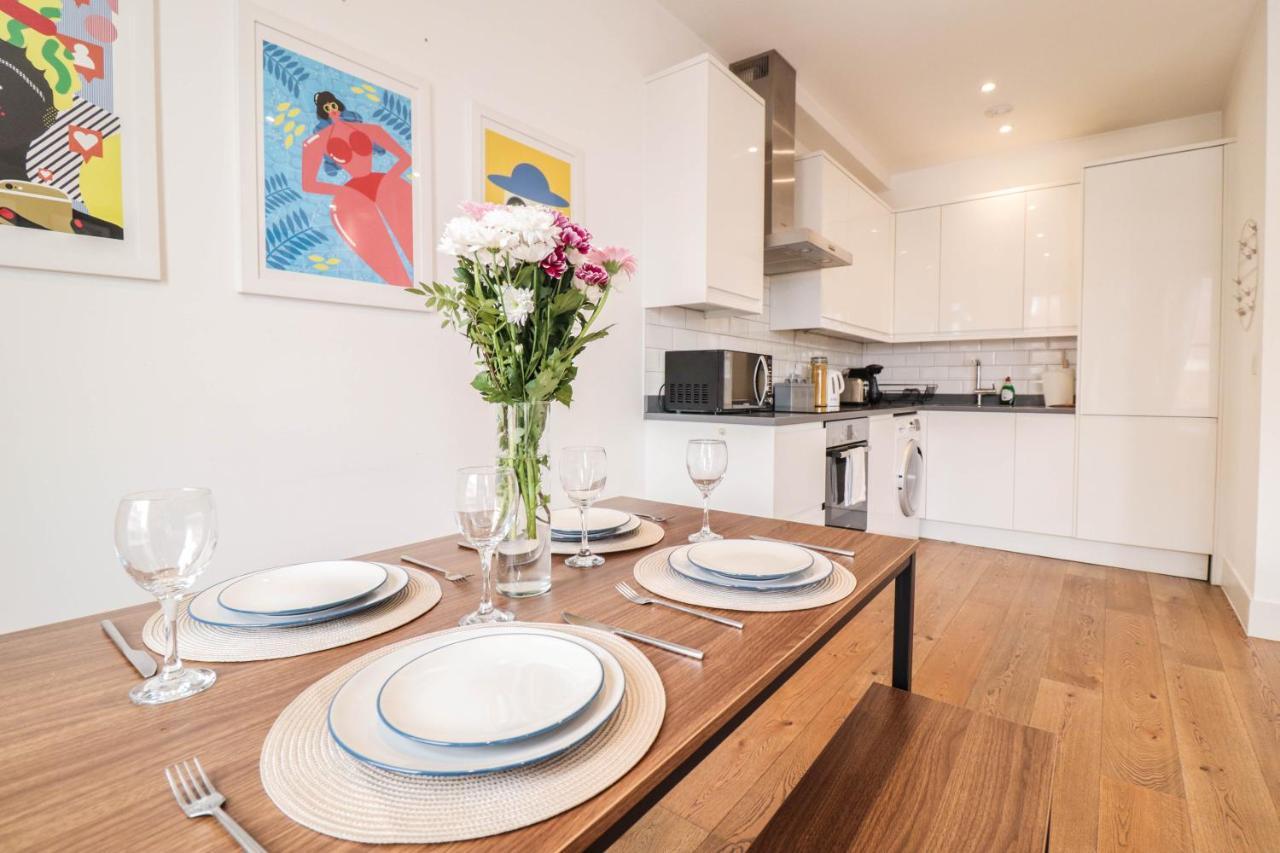 Modern & Spacious 1 Bedroom Clapham Junction Flat Londen Buitenkant foto